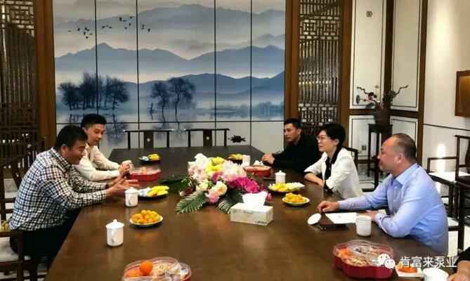 白坭镇委书记何海虹到西安笑宇在线影视制作有限公司走访调研